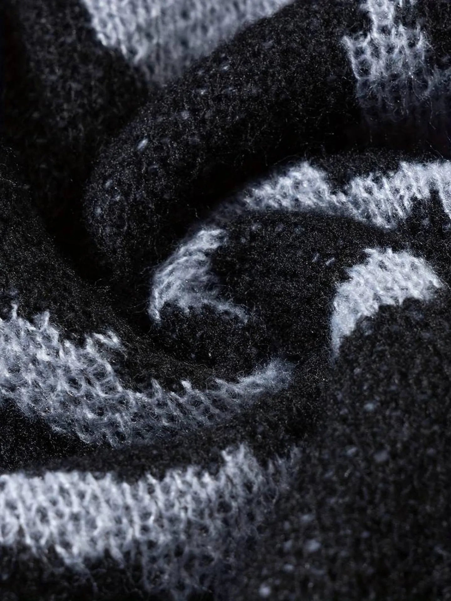 AURA - KNIT SWEATER