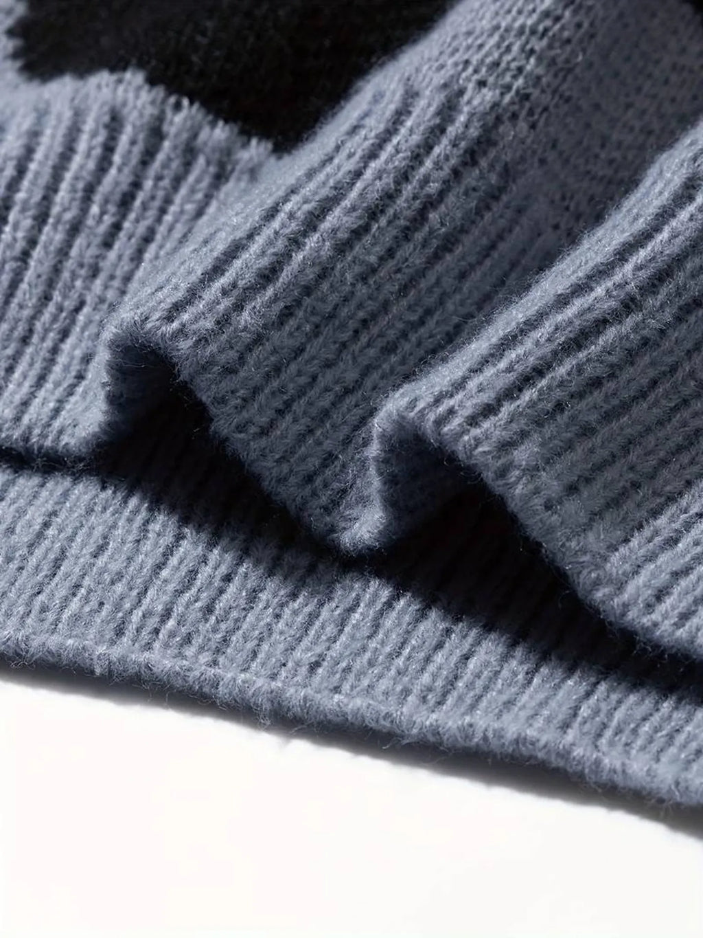 AURA - KNIT SWEATER