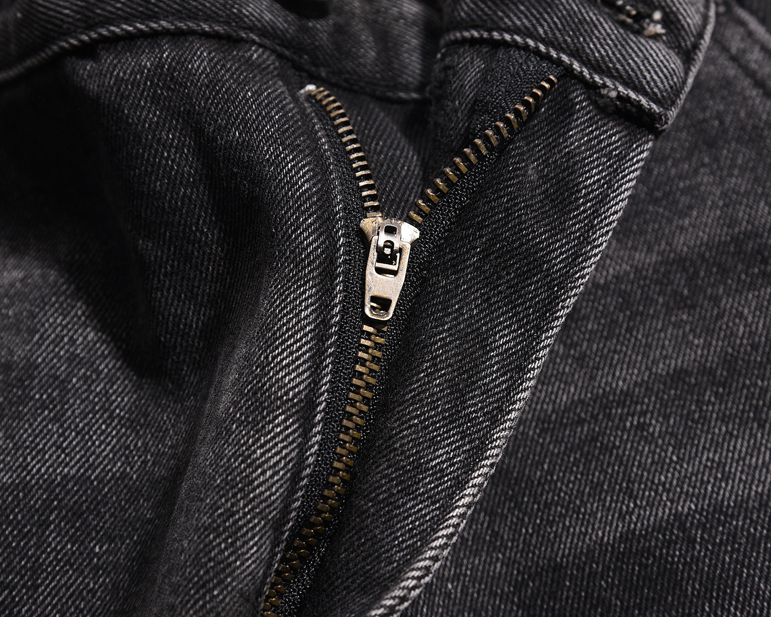 CERO - DENIM SHORTS
